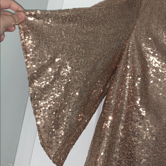 Sequin Top - Picture 2 of 5